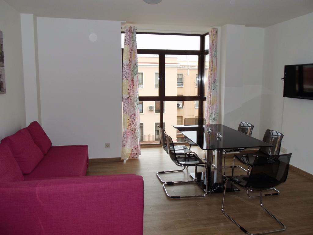 Cinque Terre Apartments Madrid Room photo